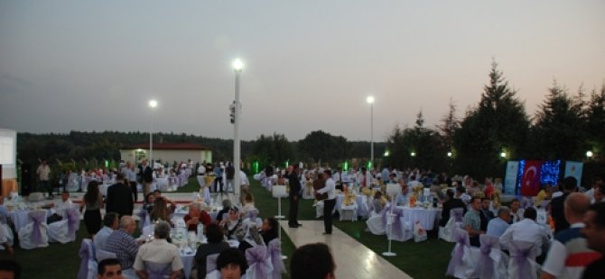 İZÇANDERin iftar yemeği