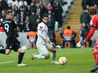 Beşiktaş'ın umudu direklere takıldı