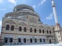 AKP'li belediye vergi borcunu cami satarak ödemek istiyor