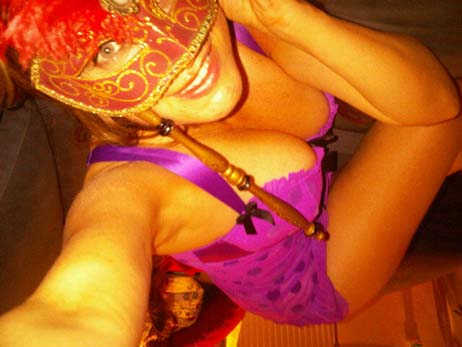 Hilal Cebeci hayranlarını serinletmeye devam ediyor! 10