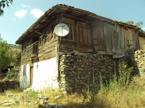 Vedat Beki Hilal Cebecinn dede ocağında 17