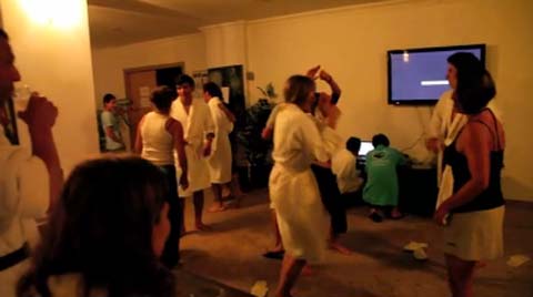 Çavundur Termal Otelde yapılan bornoz partisi! 14