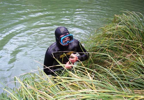 Ertuğrul Uzunoğlunun zıpkınla balık avlama hobisi 2