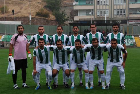 Ligin dibine demir attık 9