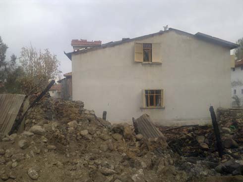 Çamada çıkan yangın korkuttu 5