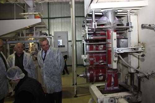 Vali Özcanın UNTAŞ ve Berrak Makarna ziyaretleri 10