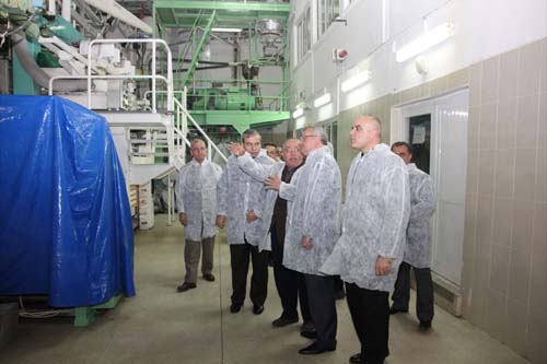 Vali Özcanın UNTAŞ ve Berrak Makarna ziyaretleri 2