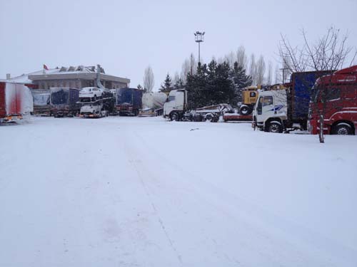 D-100 adeta buz pistine dönüşmüş 5