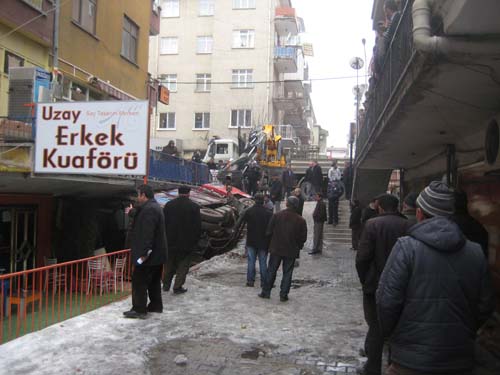 Şans eseri can kaybı yok 8