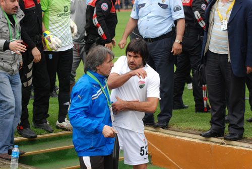 Körfez FK maçı sonrası yaşanan olaylar 8