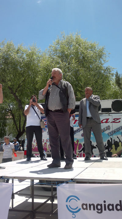 Cumhuriyet tarihinde Ortada ilk miting 10