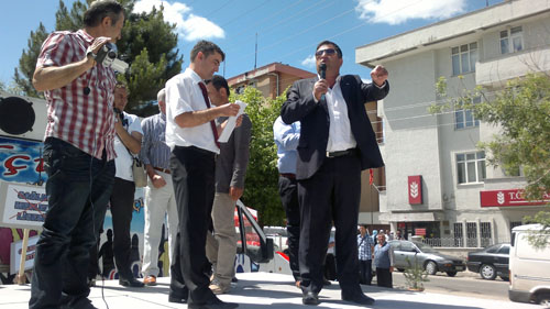 Cumhuriyet tarihinde Ortada ilk miting 14