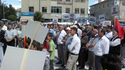 Cumhuriyet tarihinde Ortada ilk miting 4