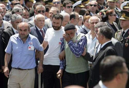 Devletin zirvesi şehit Ahmet Çağların cenazesinde 11