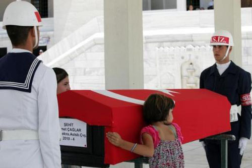 Devletin zirvesi şehit Ahmet Çağların cenazesinde 12