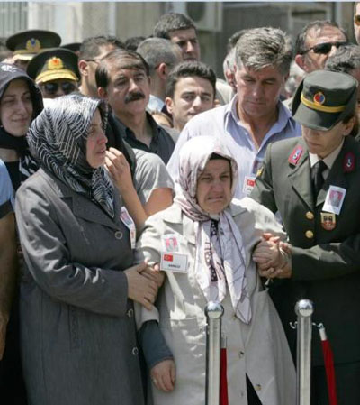 Devletin zirvesi şehit Ahmet Çağların cenazesinde 14