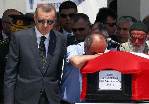Devletin zirvesi şehit Ahmet Çağların cenazesinde 2