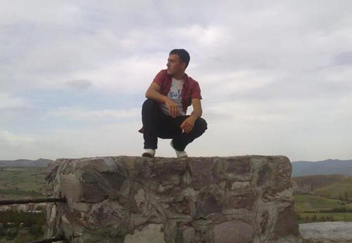 Kurşunlu şehidine ağlıyor 4