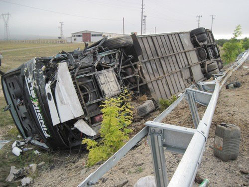 Çankırı-Çerkeşte katliam gibi kaza! 9