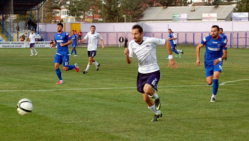 Çankırıspor Bozüyük deplasmanından 3 puanla dönüyor 3