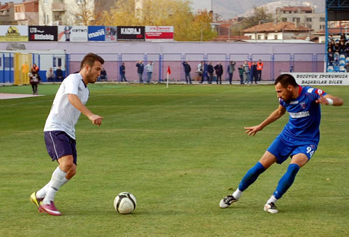 Çankırıspor Bozüyük deplasmanından 3 puanla dönüyor 5