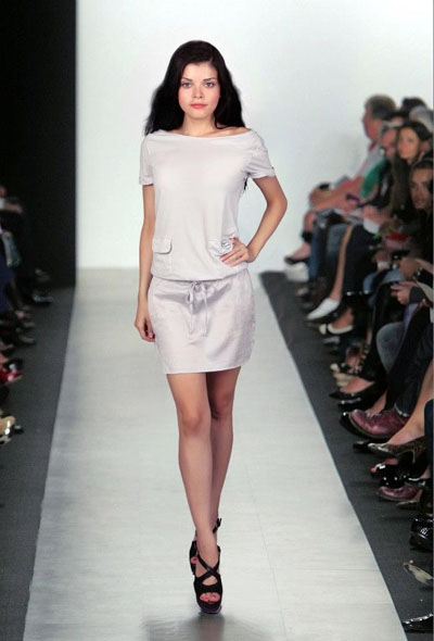 Atanamayan öğretmen mankenliğe başladı! 21