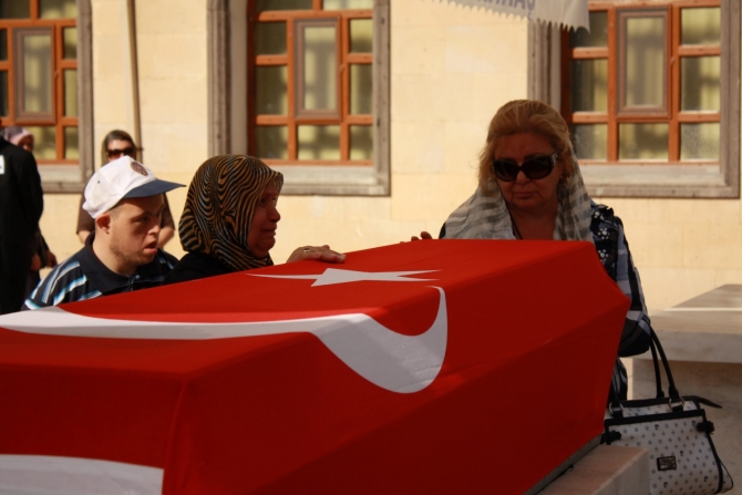 Nurettin Ok toprağa verildi 7