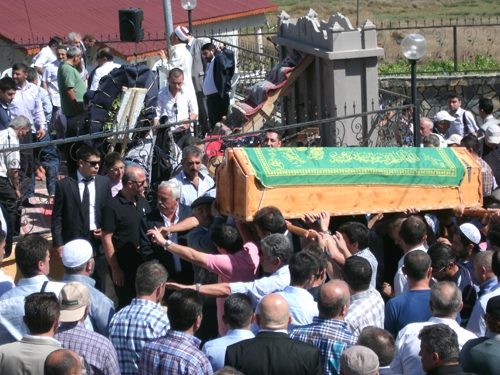 Vahap Yartaş'ı binler uğurladı 2