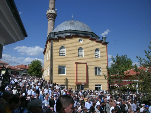 Vahap Yartaş'ı binler uğurladı 6