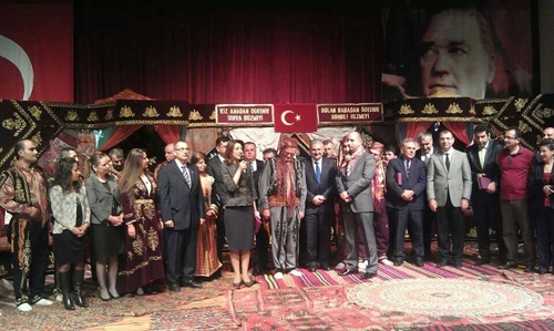 İzmir'e 'Yaren' çıkartması 2