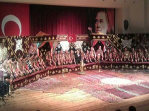 İzmir'e 'Yaren' çıkartması