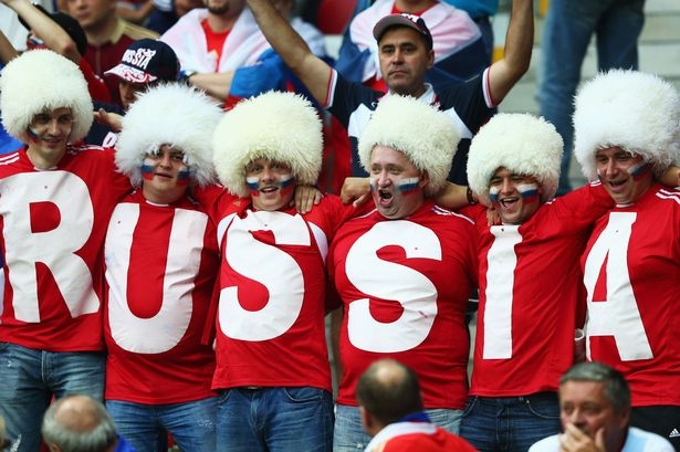 Rus taraftarlar büyüledi 13