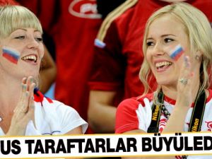 Rus taraftarlar büyüledi
