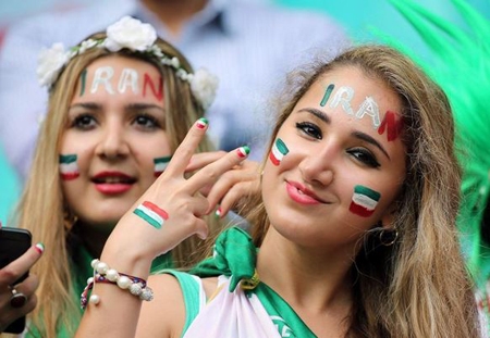 İranlı taraftarlar Brezilya'yı salladı 1