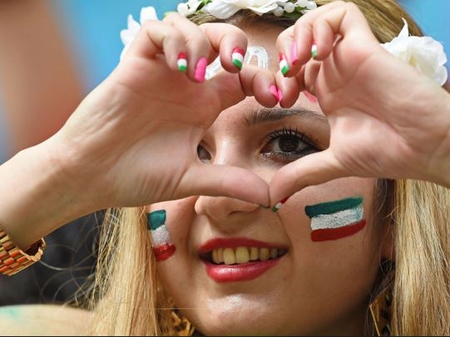 İranlı taraftarlar Brezilya'yı salladı 9