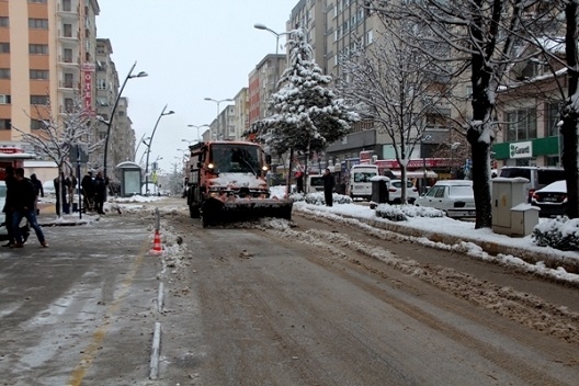 Yeni yılda yağan ilk kar sonrası Çankırı... 25