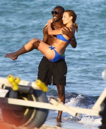 Demba Ba Miami sahillerinde görüntülendi 10