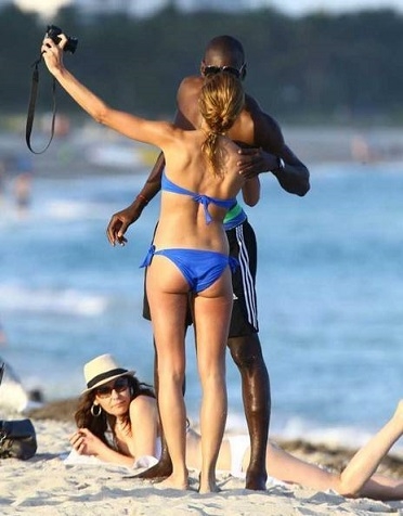 Demba Ba Miami sahillerinde görüntülendi 2