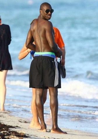 Demba Ba Miami sahillerinde görüntülendi 7