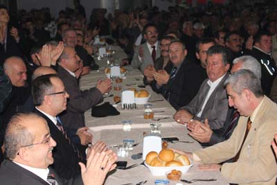 İktidara Yürüyüş yemeği MHPye heyecan getirdi 8