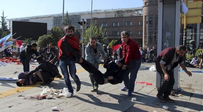 Ankara'da bomba patladı: 95 can kaybı 23