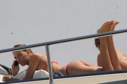 Türkiyenin en seksi kadını seçildi 6