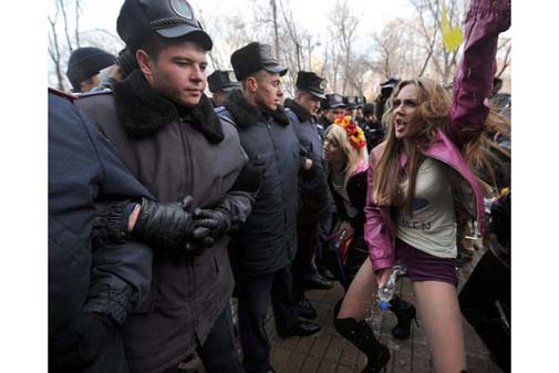 Ukraynada FEMEN Protestoları 13