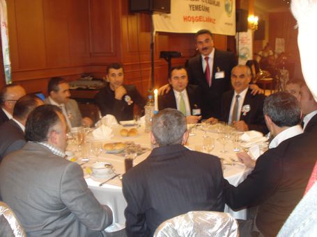 Ilgaz Dernekler Birliğinin Akgün Oteldeki yemeği 16