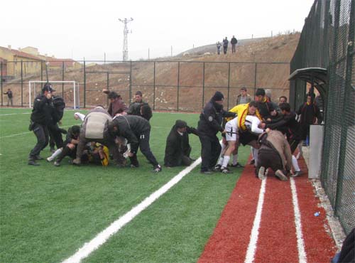 Olaylı Yapraklı - Çerkeş maçından görüntüler... 7