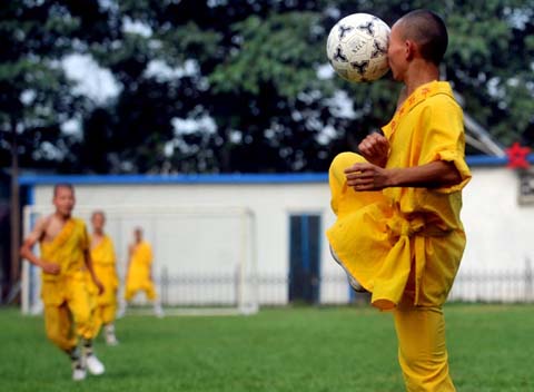 İşte dünyanın en garip futbol eğitimi! 4