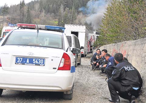 Başbakanın konvoyuna Ilgazda saldırı 8