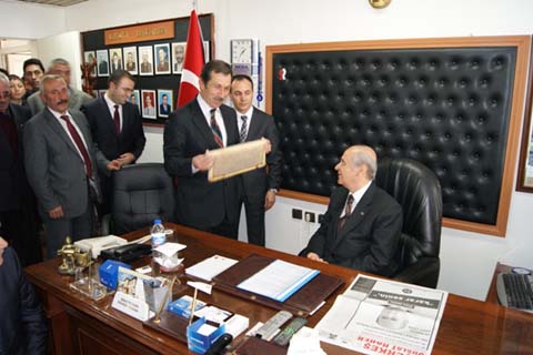 MHP lideri Dr. Devlet Bahçeli Çerkeşte 15