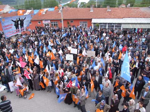 Başbakan Yardımcısı Çiçekin Çankırı seçim gezisi 10