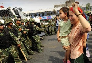 Doğu Türkistan&#39;da Uygur katliamı: 18 ölü